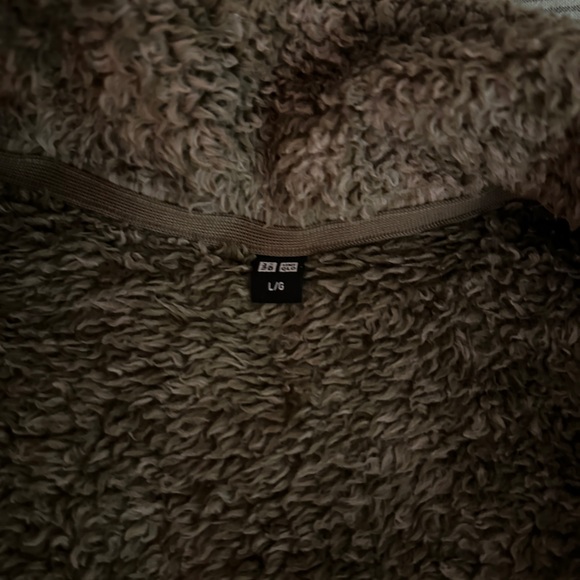 UNIQLO FLEECE SWEATER IN STONE GREY - Picture 2 of 4